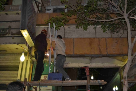 <a class="fancybox" rel="gallery-images" href="https://cuip.clustermappinginitiative.org/sites/default/files/styles/largest/public/10._dsc_0036.jpg?itok=u3n9k6ir" title="Construction phase: Installation of the marquee">Enlarge</a><br >Construction phase: Installation of the marquee