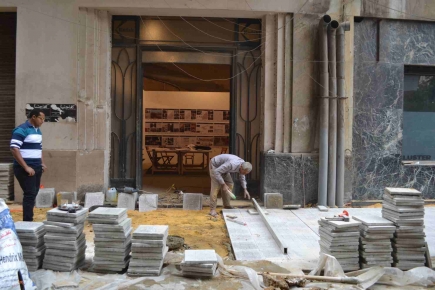 <a class="fancybox" rel="gallery-images" href="https://cuip.clustermappinginitiative.org/sites/default/files/styles/largest/public/9._dsc_0410.jpg?itok=k0gsiptN" title="Construction phase: Tiling">Enlarge</a><br >Construction phase: Tiling