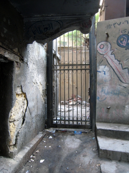 <a class="fancybox" rel="gallery-" href="https://cuip.clustermappinginitiative.org/sites/default/files/styles/largest/public/c4_2.jpg?itok=AirDlVNI" title="The Viennoise Passageway is located within Viennoise Hotel building.">Enlarge</a><br >2015, Oct 18, 03:10pm<br>The Viennoise Passageway is located within Viennoise Hotel building.