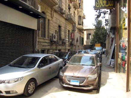 <a class="fancybox" rel="gallery-" href="https://cuip.clustermappinginitiative.org/sites/default/files/styles/largest/public/d17_01.jpg?itok=UxlYNjA4" title="ممر سينما راديو كموقف للسيارات.">تكبير</a><br >٢٠١٥، أكتوبر ١٨، ٠٤:١٠مساءاً<br>ممر سينما راديو كموقف للسيارات.