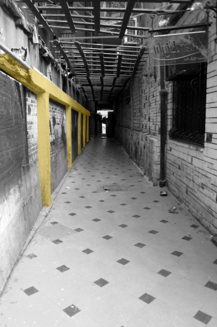 <a class="fancybox" rel="gallery-layering-and-juxtaposition" href="https://cuip.clustermappinginitiative.org/sites/default/files/styles/largest/public/layering_2_3_01_1.jpg?itok=z-gB3SoE" title="Structural elements">Enlarge</a><br >Structural elements